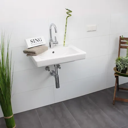 Nettes In Mit Grosser Terrasse By Interhome Prázdninový dům